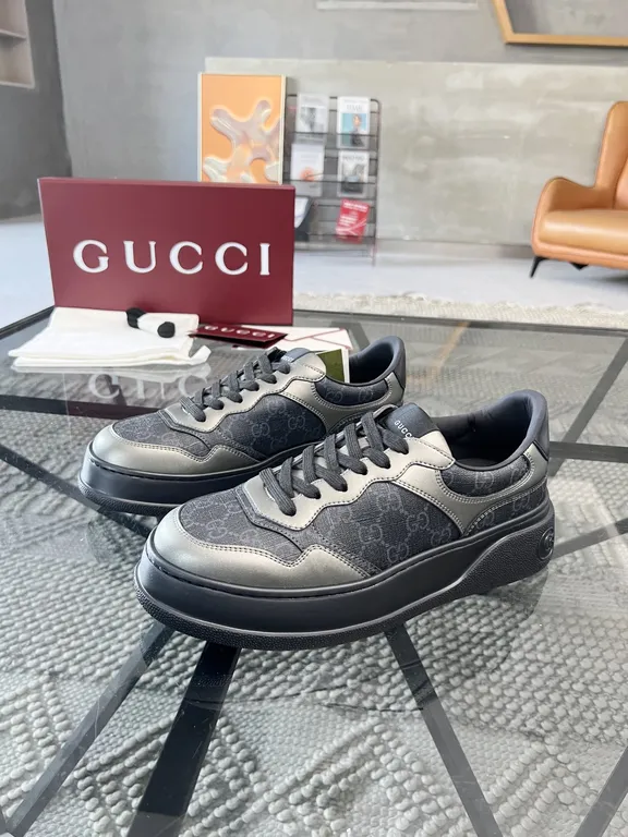 Gucci Shoe 